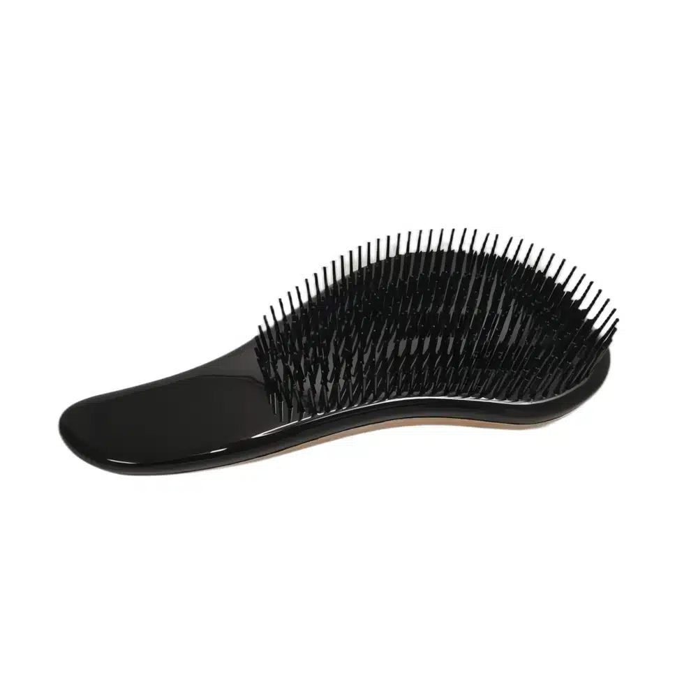 Selvittää hiukset vaivattomasti ilman repimistä. Päänahkaa myötäilevä harjaspää vähentää hiusten mekaanista rasitusta ja tekee kampaamisesta miellyttävää.