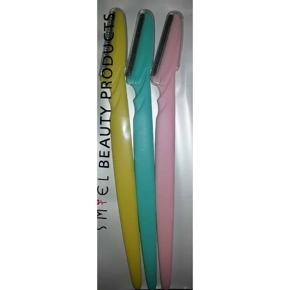 Laadukas kulmakarvaveitsi tarkkaan muotoiluun. Poistaa helposti karvat myös muilta alueilta. Pakkauksessa 3 kpl: vaaleanpunainen