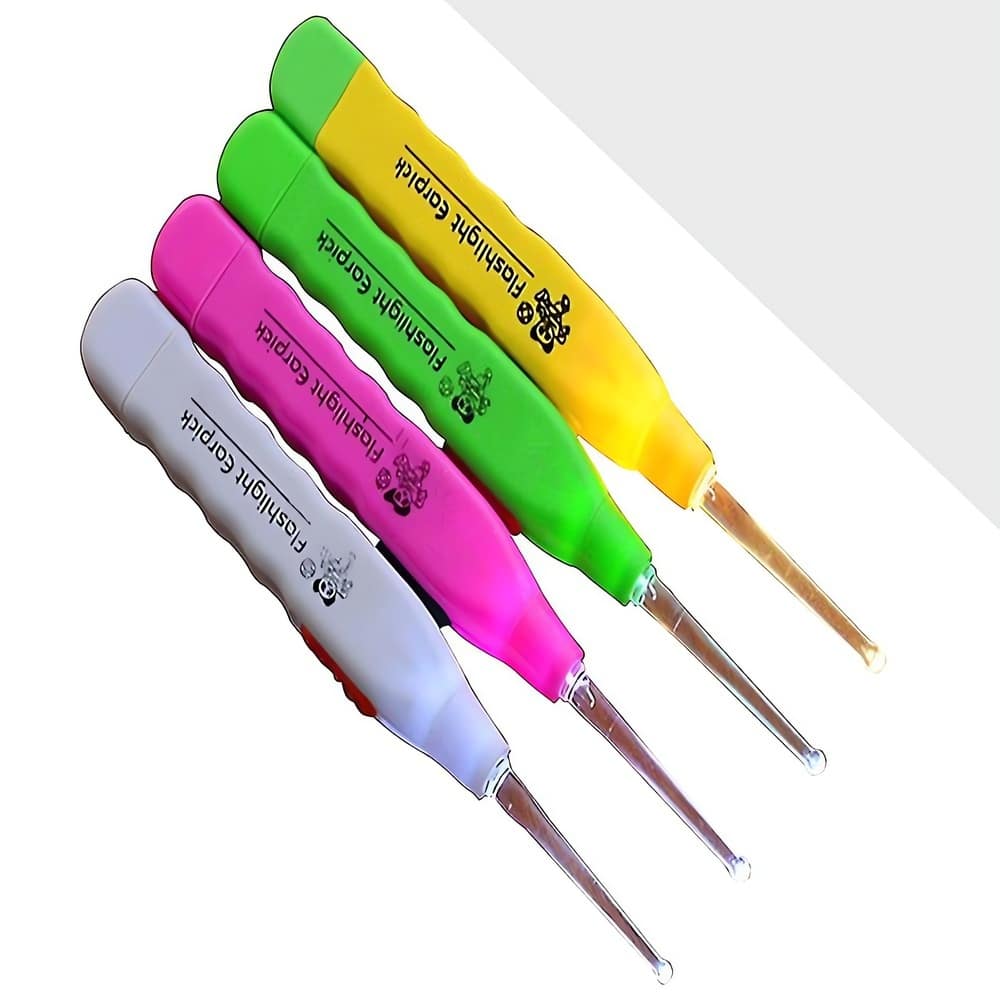 Puhdista korvat turvallisesti LED-valollisella korvalusikalla. Kirkas valo auttaa näkemään korvakäytävään ja poistamaan vahan hellävaraisesti ilman arvailua.