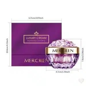 Violetti jalokivimäinen Mercilen-kollageenikasvovoidetölkki kultaisilla yksityiskohdilla ja sen tyylikäs tuotepakkaus.