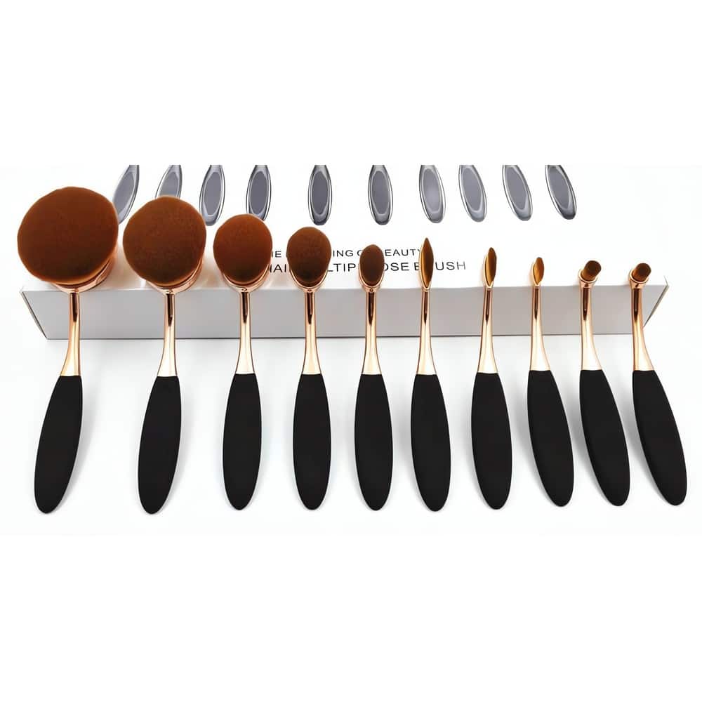 Trendikäs 10-osainen "hammasharja"-sivellinsetti ruusukullan sävyssä. Tiheät ja pehmeät ovaalit harjakset luovat virheettömän