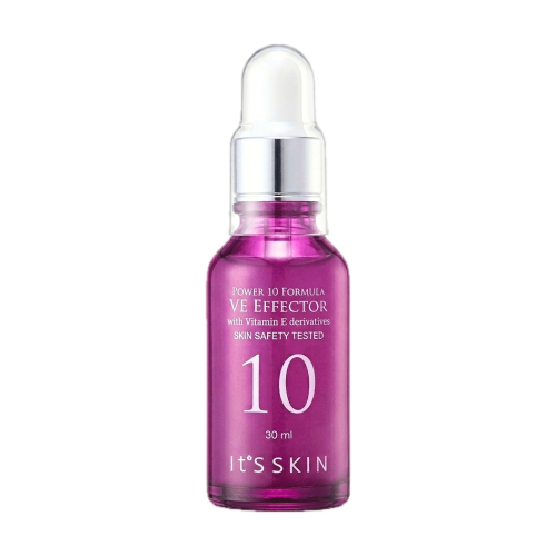 Violetti lasinen It's Skin Power 10 Formula VE Effector -seerumipullo, jossa on hopeinen pipettikorkki ja valkoiset tekstit kirkkaalla valkoisella taustalla.